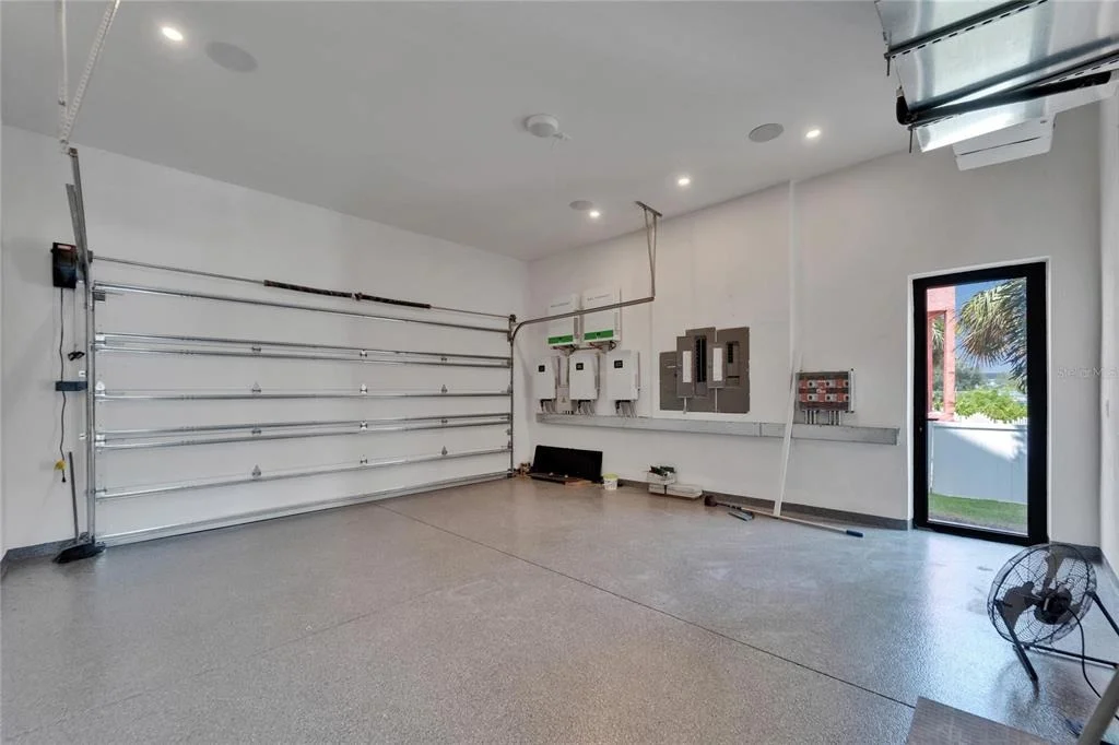 Photo of 6520 SIMONE SHORES CIRCLE