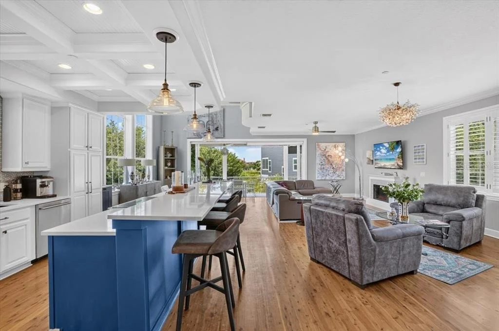 Photo of 6330 LAGUNA DRIVE