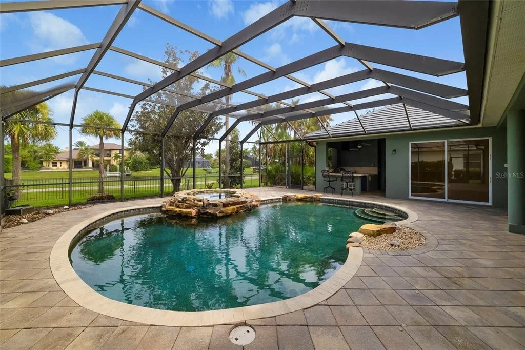Photo of 10411 WINDING STREAM WAY