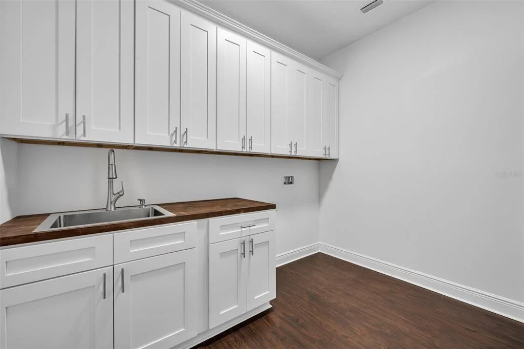 Photo of 2436 LAKEVIEW HEIGHTS