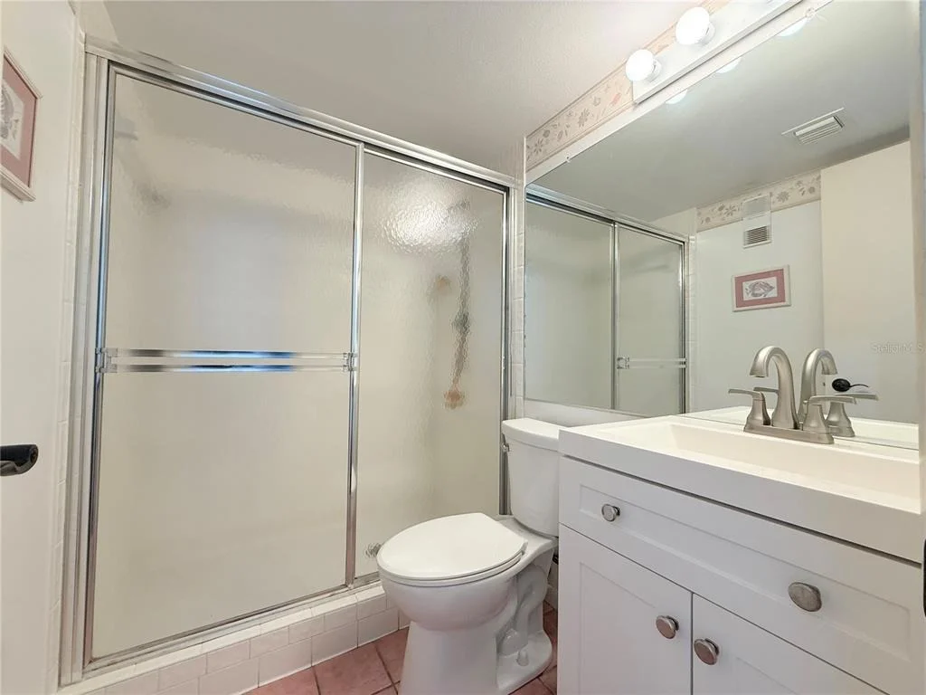 Photo of Unit 302 at 9000 COMMODORE DRIVE