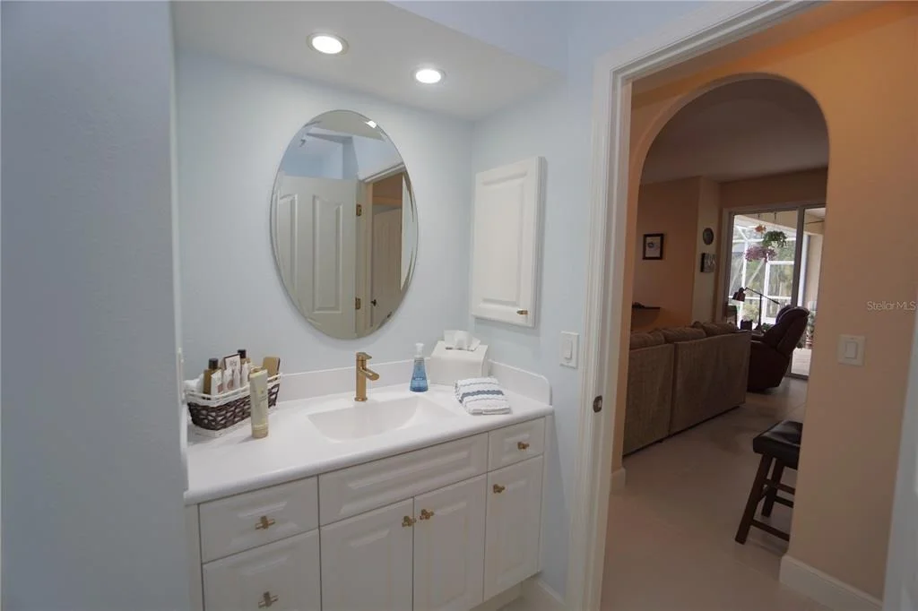 Photo of 17123 BARCREST LANE