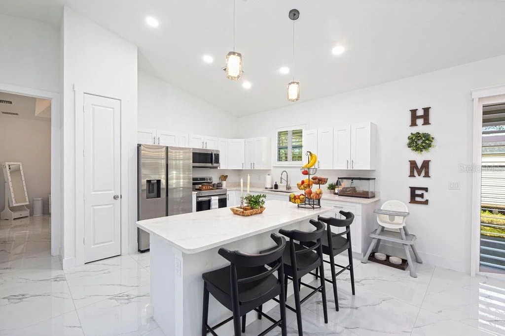 Photo of 3573 NW 18TH AVENUE