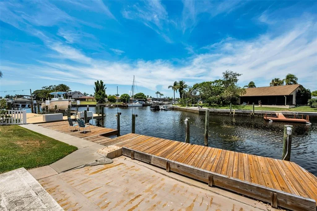Photo of 4825 SHELL STREAM BOULEVARD