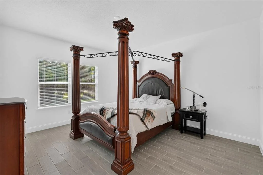 Photo of 2173 RAGLAN CIRCLE