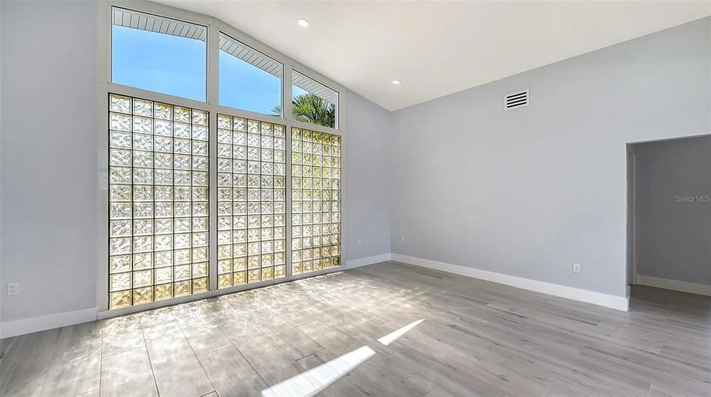 Photo of 619 BUTTONWOOD DRIVE