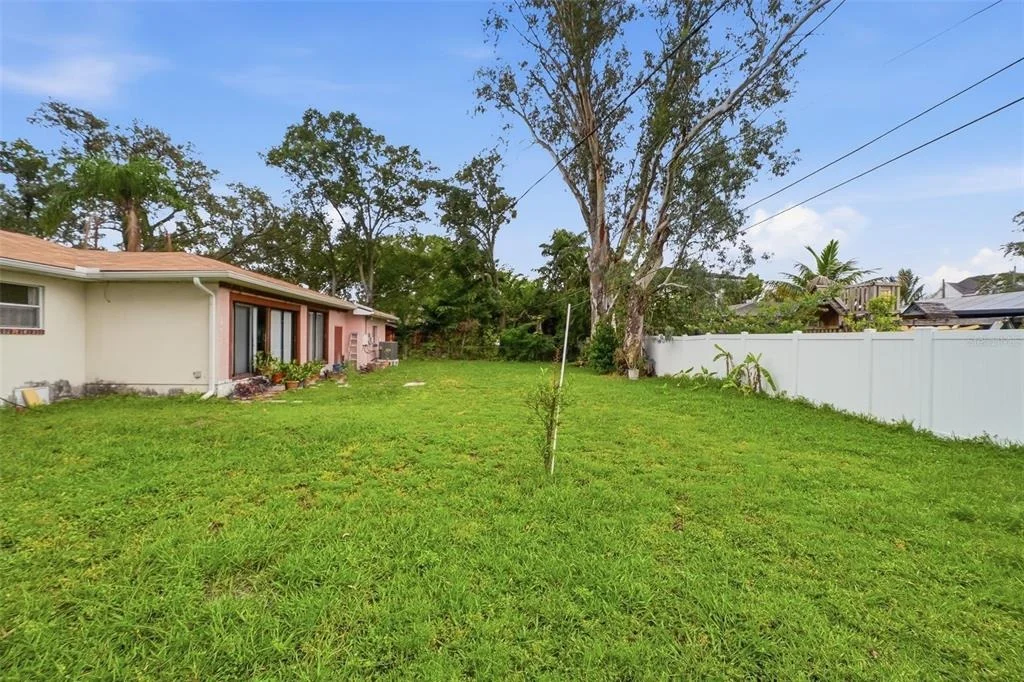 Photo of 500 W DAVIS BOULEVARD