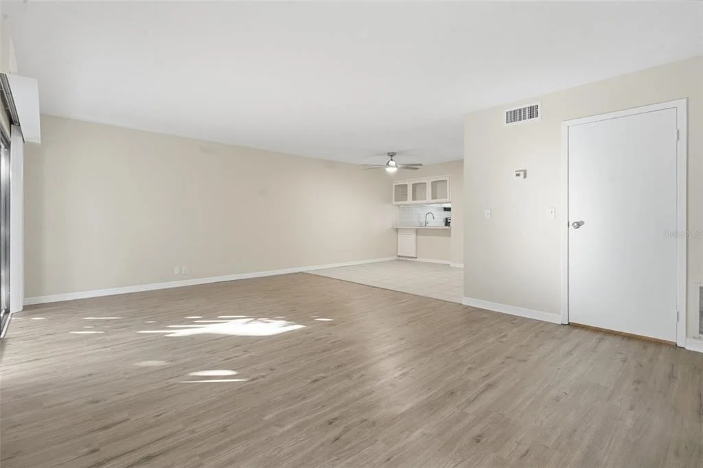 Photo of Unit 37 at 30 MOREE LOOP