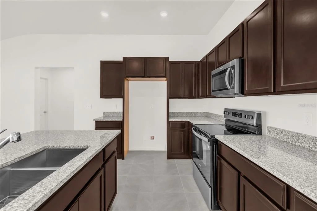 Photo of 1833 RYAN DRIVE