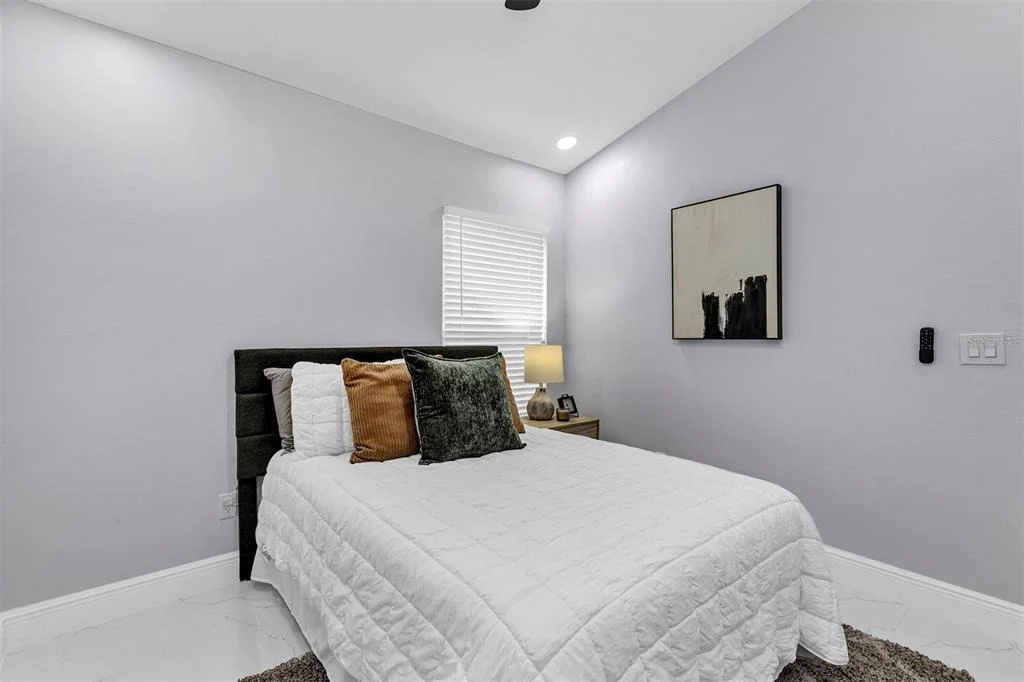 Photo of 13712 DEVLIN COURT