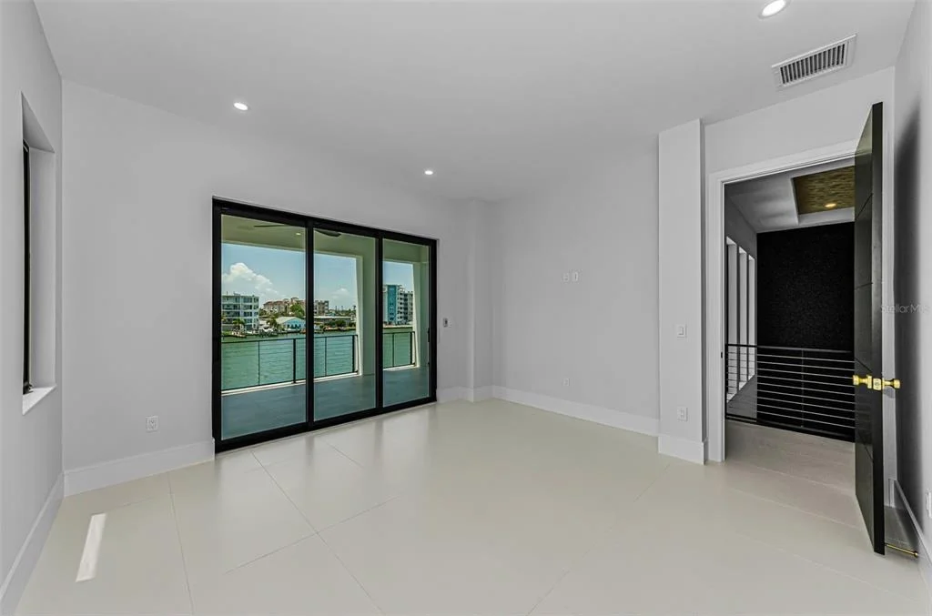 Photo of 43 DOLPHIN DRIVE