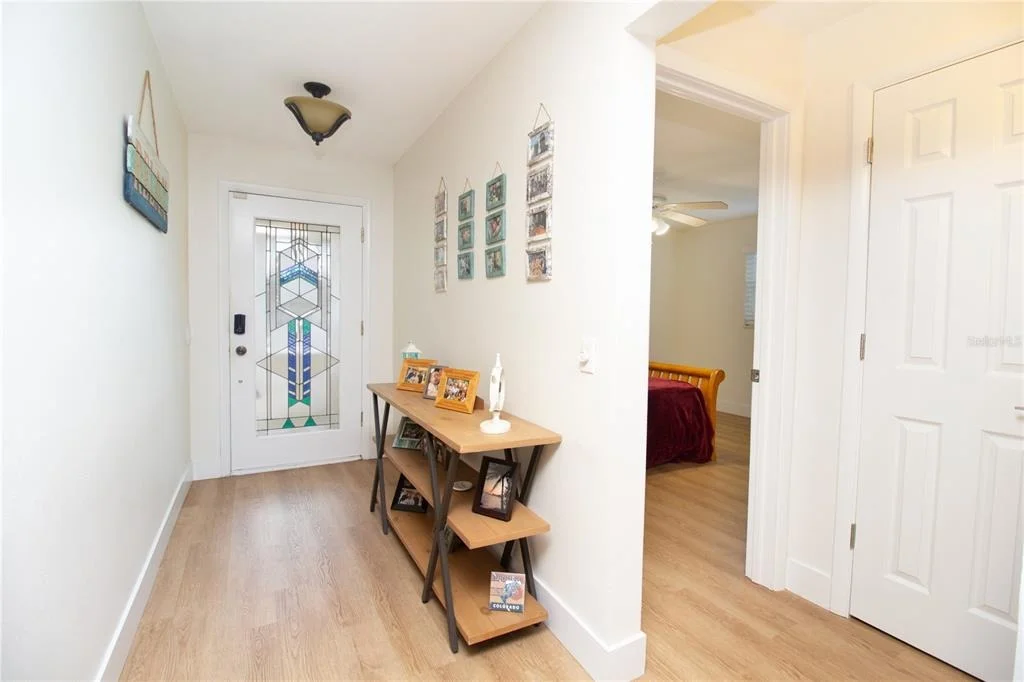 Photo of 318 CIRCLE DRIVE