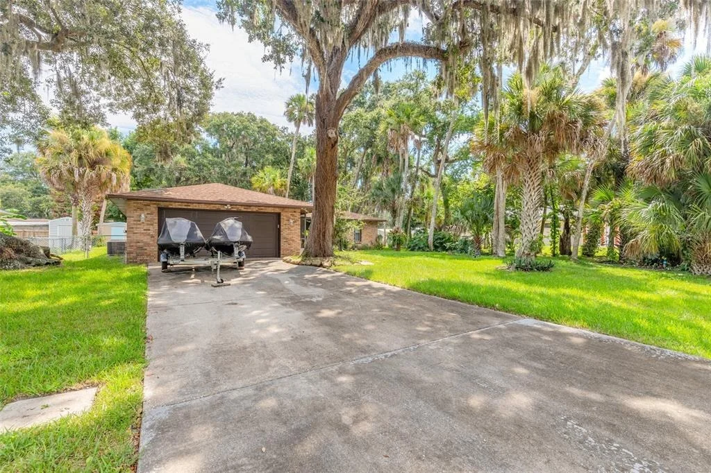 Photo of 1413 ORANGE TREE DRIVE