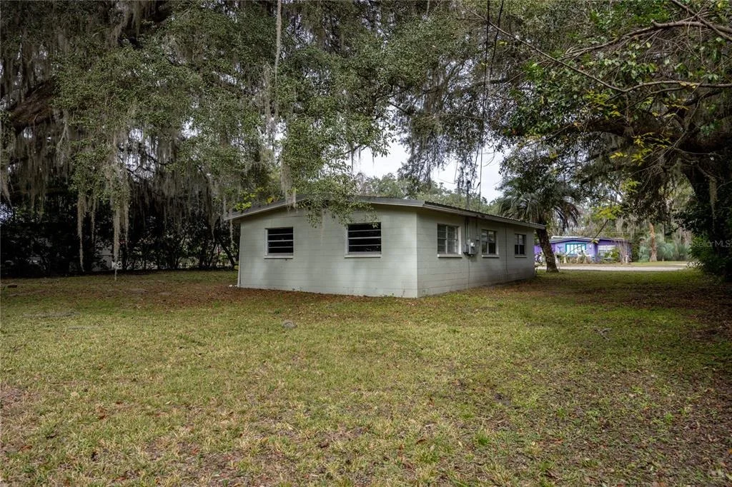 Photo of 1503 SE 28TH PLACE