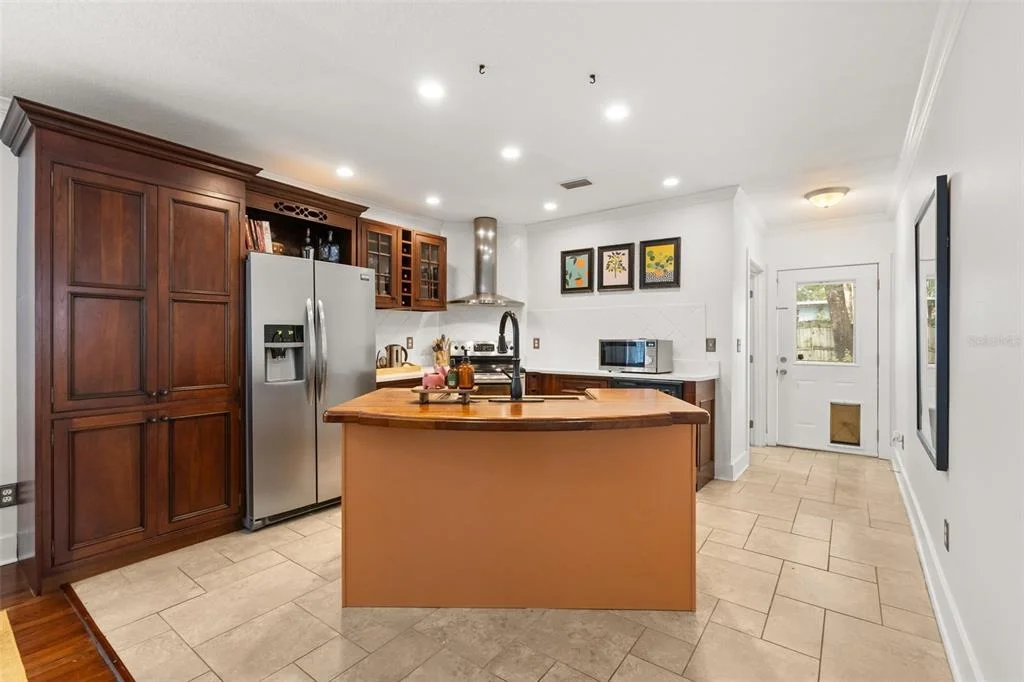 Photo of 1217 NOBLE PLACE