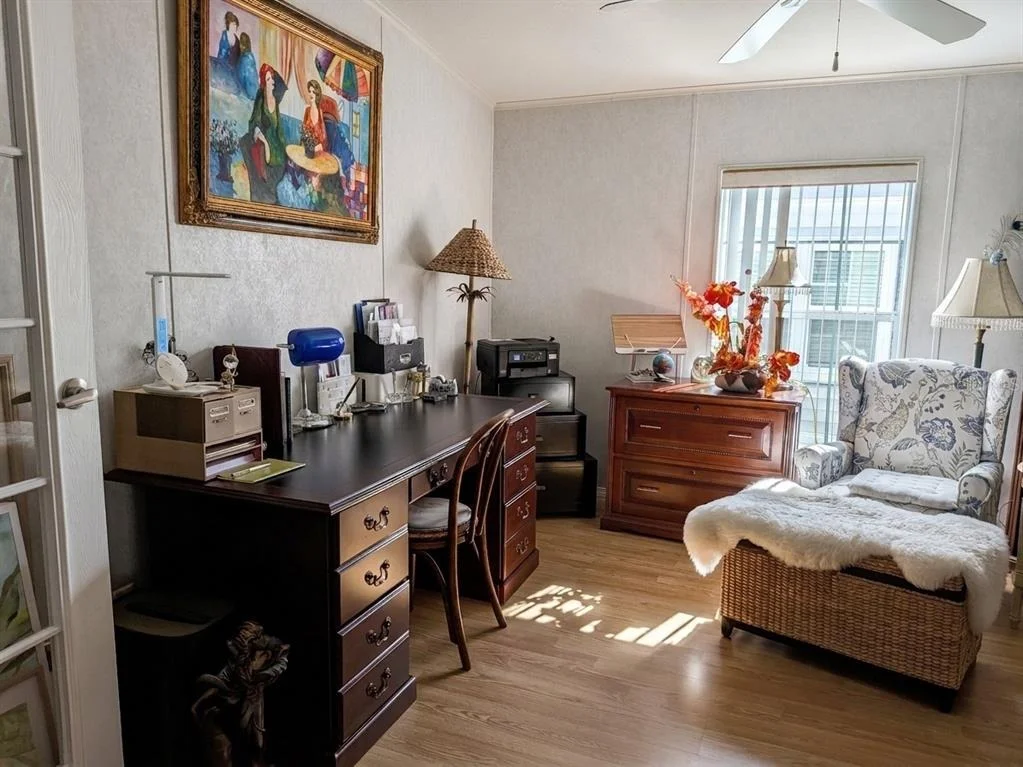 Photo of 34709 LAKE DRIVE N