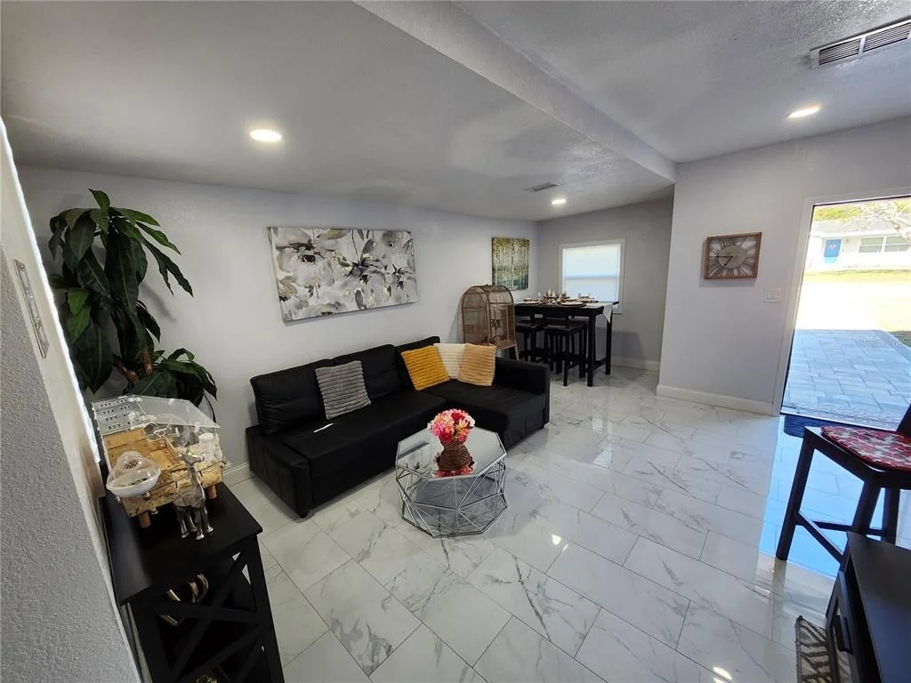 Photo of 10805 DESOTO ROAD