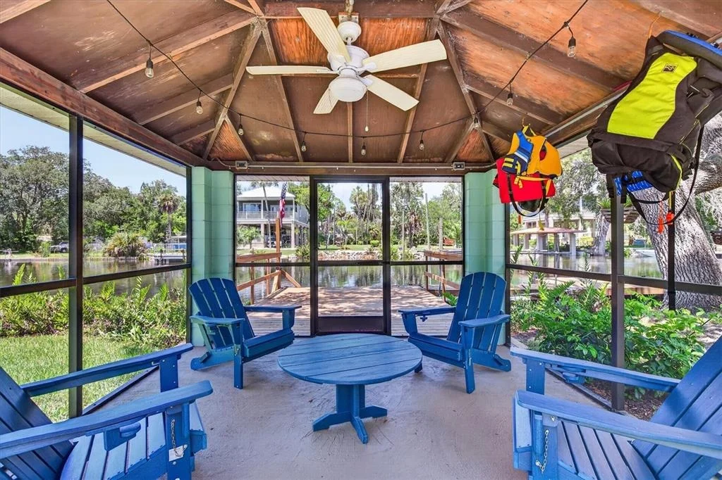 Photo of 6086 ISLAND DRIVE