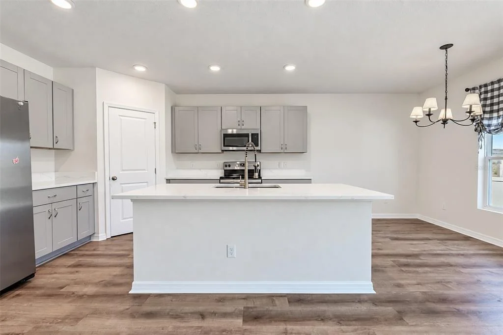 Photo of 585 BLACK EAGLE DRIVE
