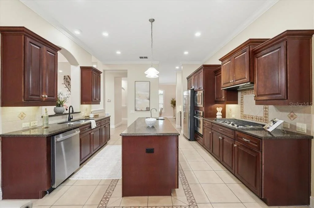 Photo of 5112 HIGHLANDS LAKEVIEW LOOP