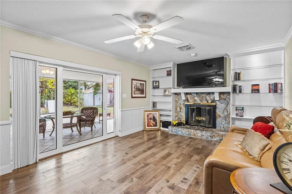 Photo of 1437 GLENVIEW ROAD