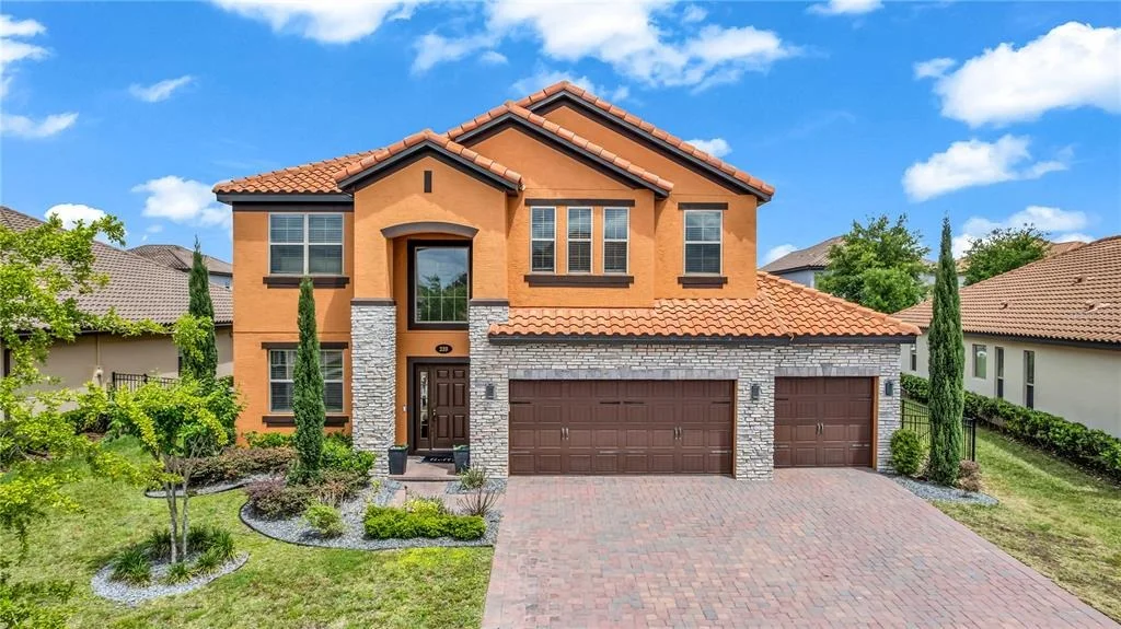 Photo of 239 LUGANO WAY