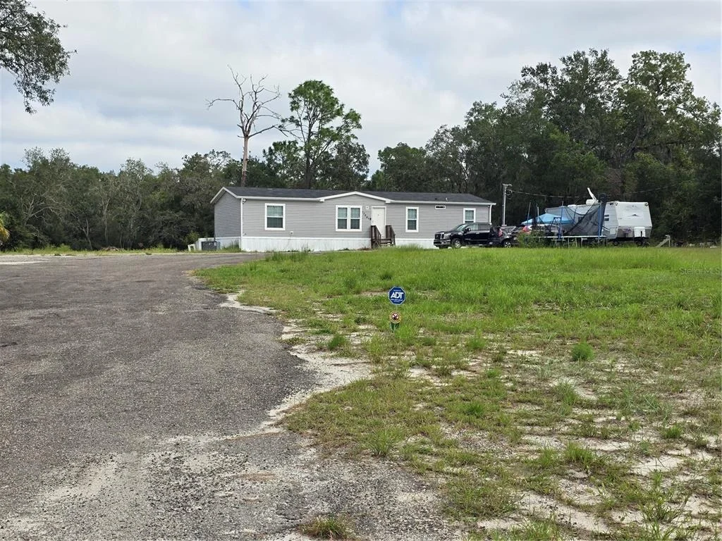 Photo of 17047 HELEN K DRIVE