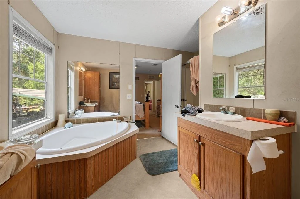 Photo of 9798 STATE ROAD 100 W