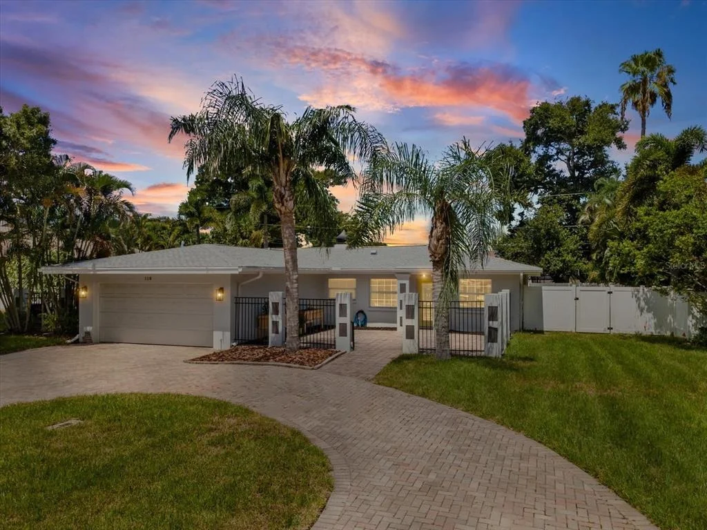 Photo of 118 LIVE OAK LANE
