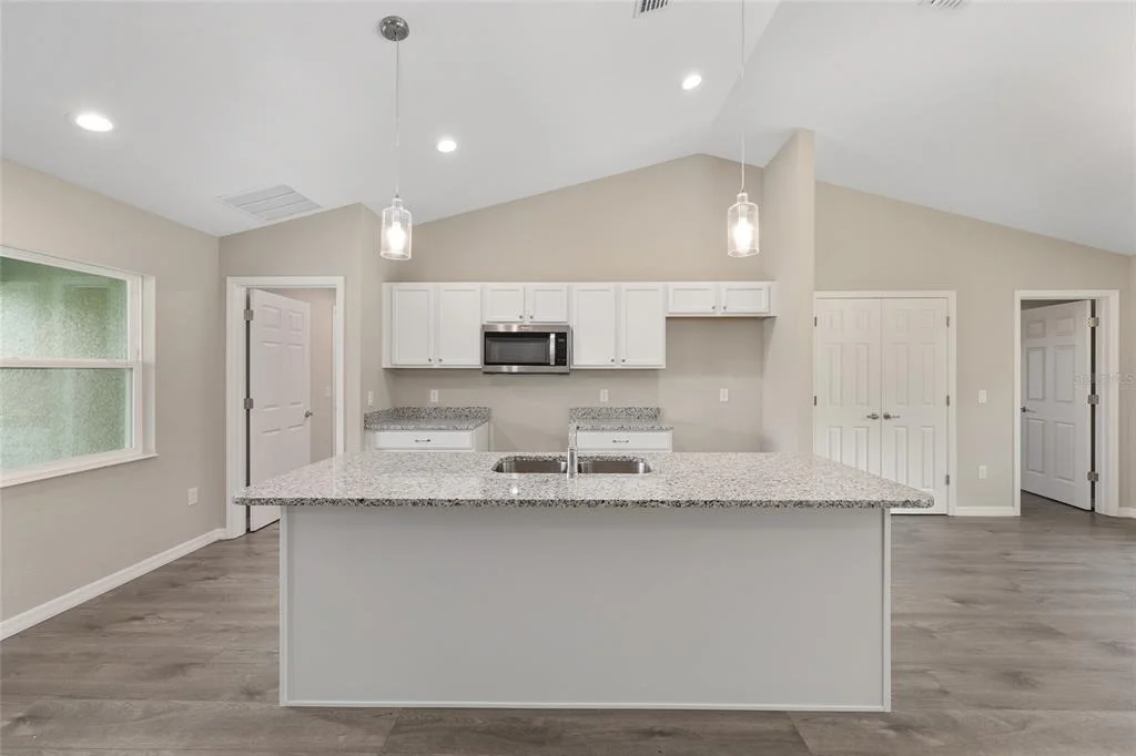 Photo of 3853 SW SOUNDVIEW DRIVE