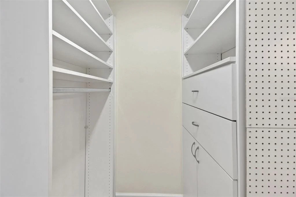 Photo of Unit 2 at 220 MOREE LOOP