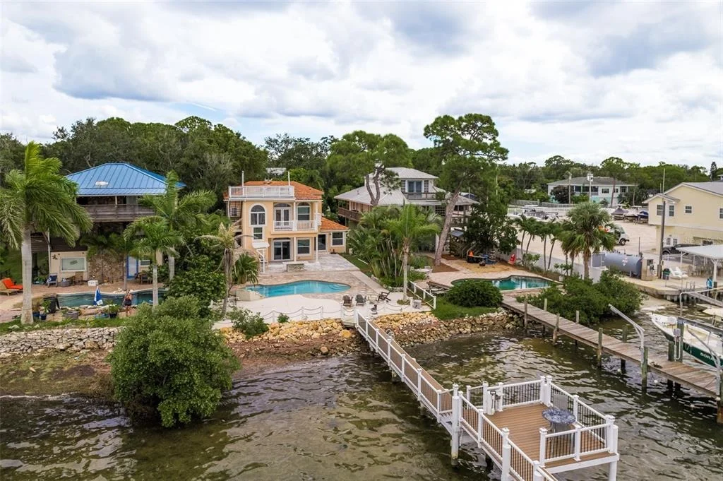 Photo of 302 SHORE DRIVE