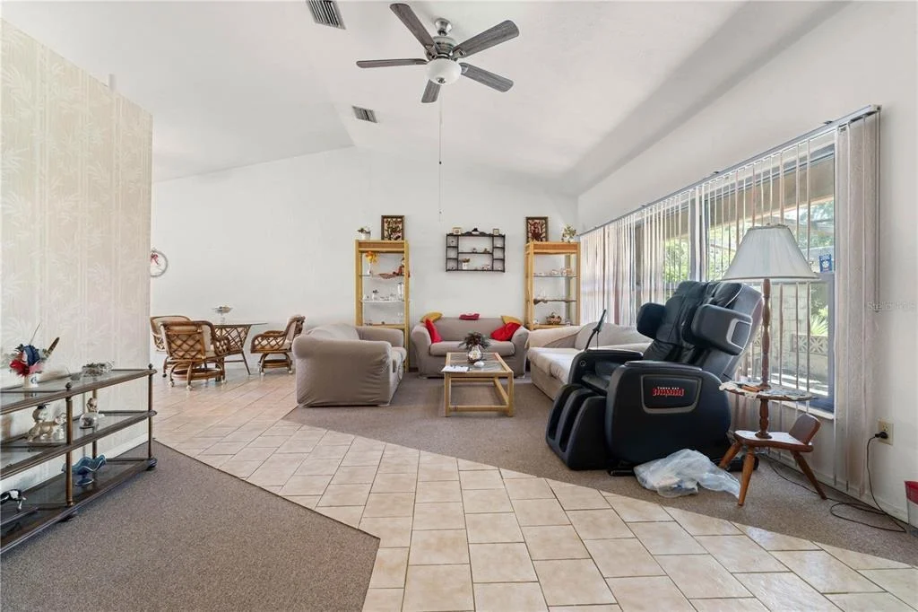Photo of 2065 DUNCAN ROAD