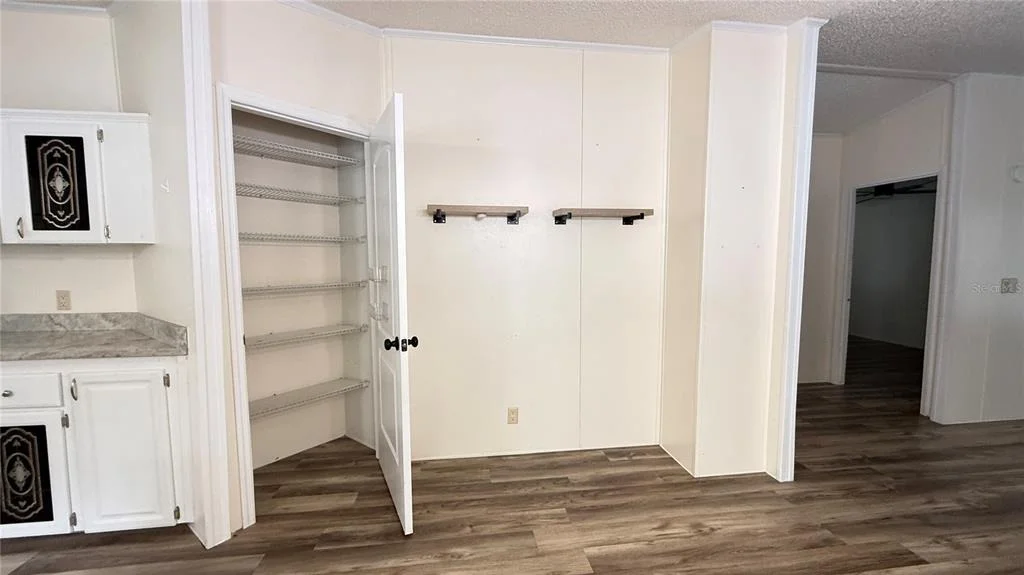 Photo of 10404 BRUSSELS DRIVE