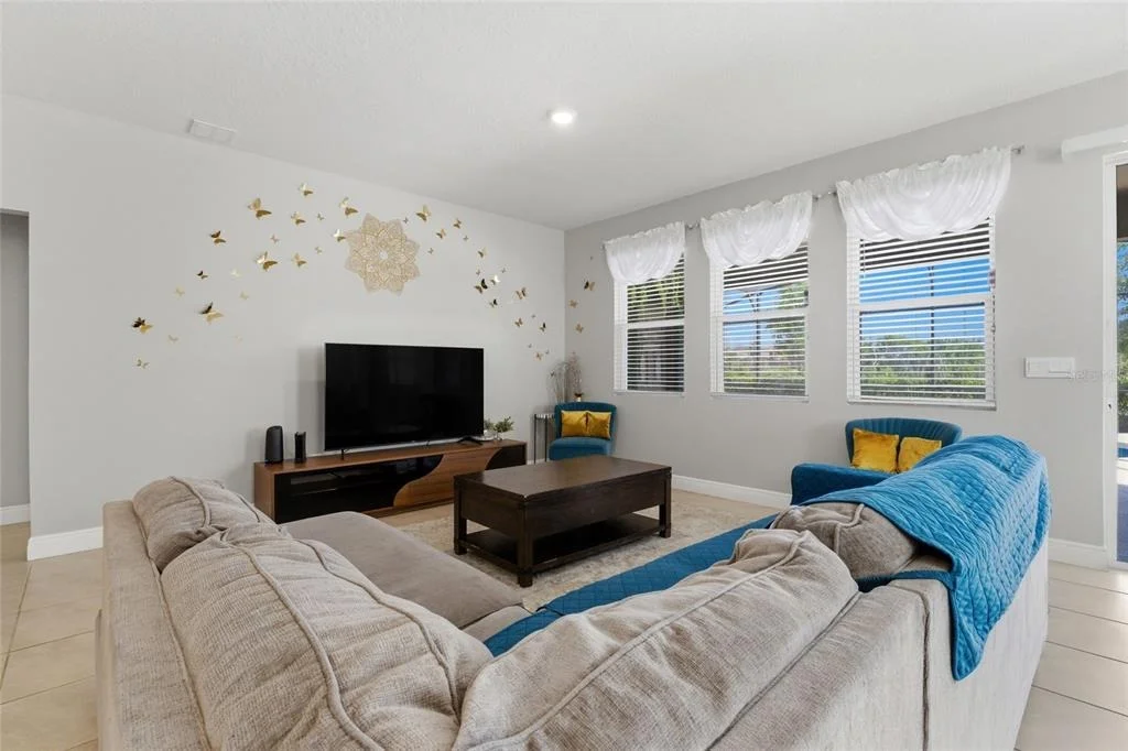 Photo of 7635 OAKMOSS LOOP