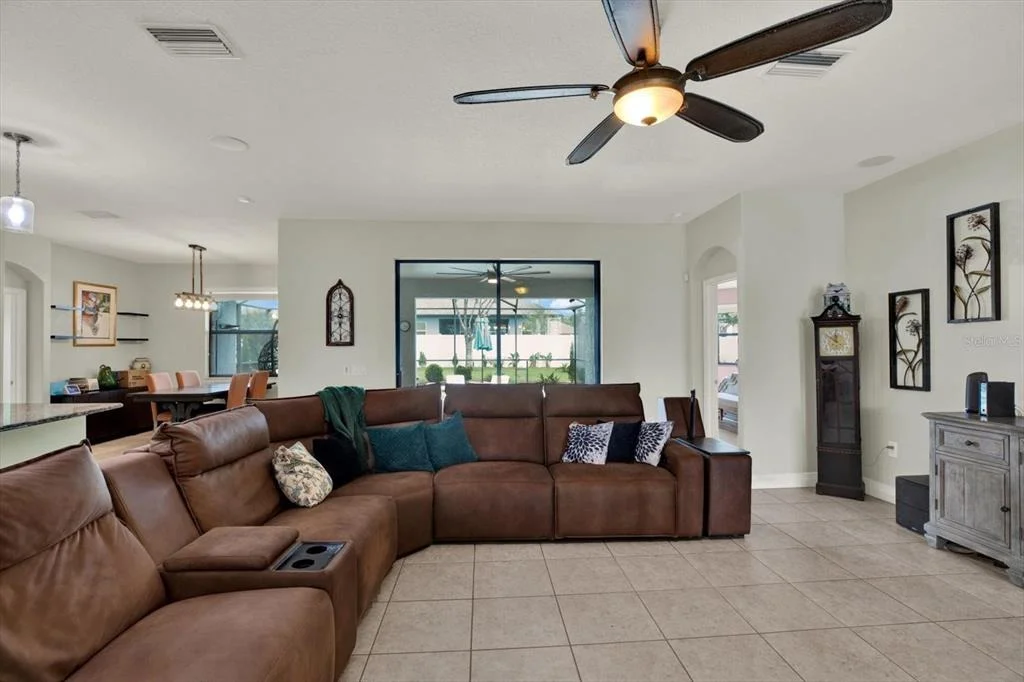Photo of 652 TIERRA DRIVE