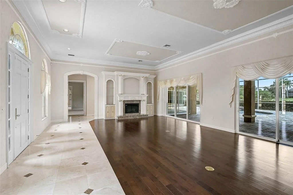 Photo of 852 MACEWEN DRIVE