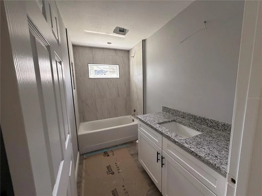 Photo of 865 SE 28TH STREET