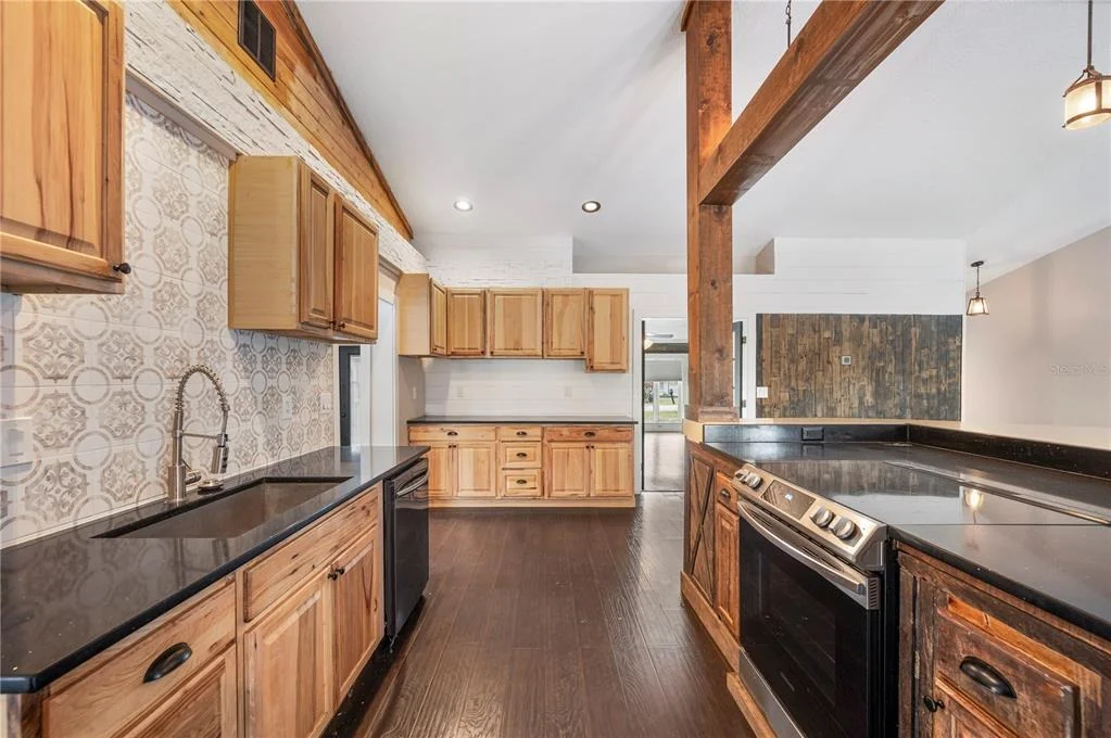 Photo of 132 ALACHUA DRIVE