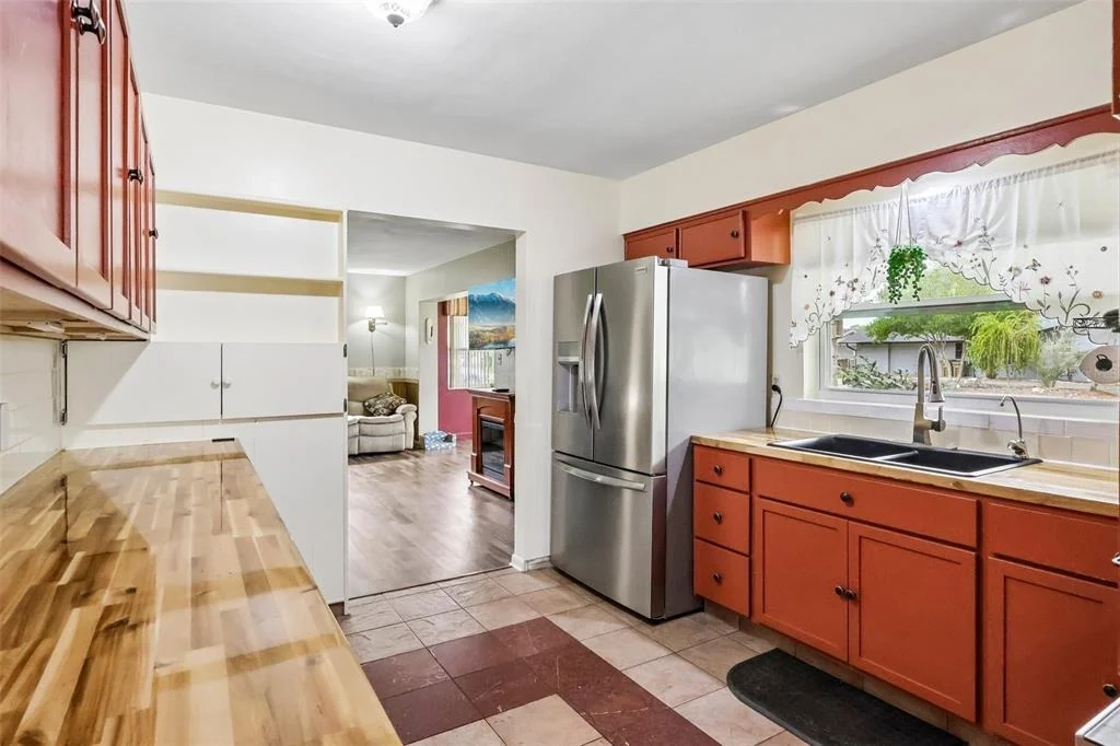 Photo of 37350 OAK LANE