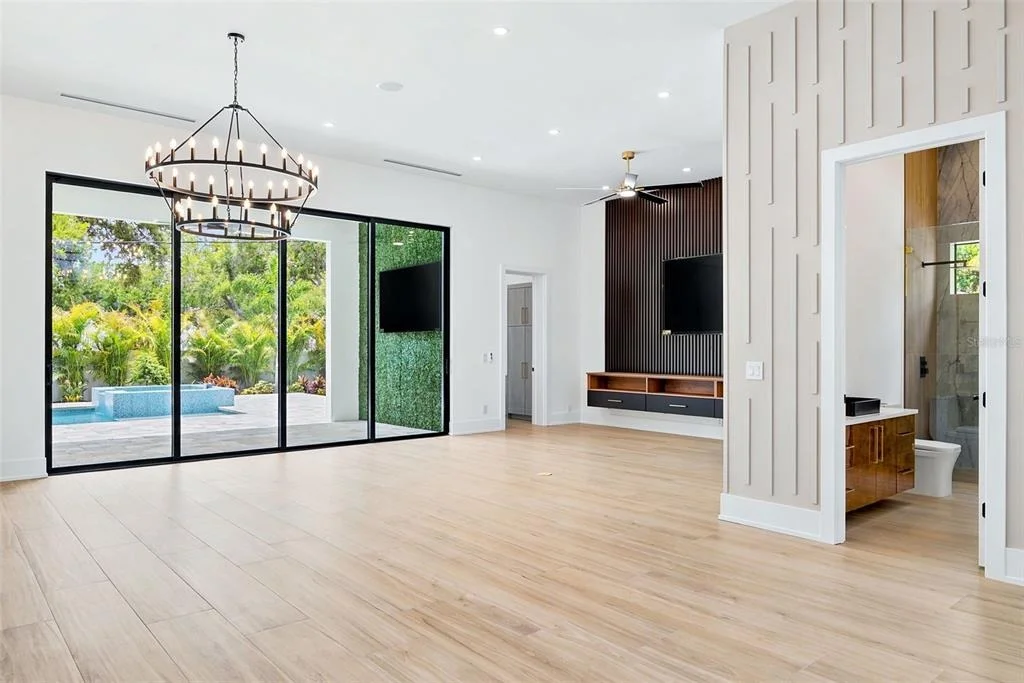 Photo of 1870 JASMINE DRIVE