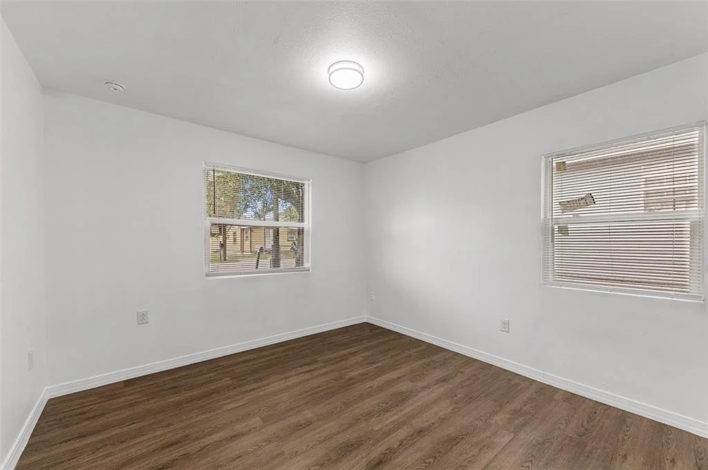Photo of 825 BOOKER AVENUE