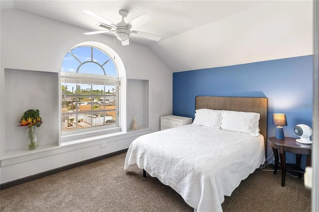 Photo of 861 NECTAR ROAD