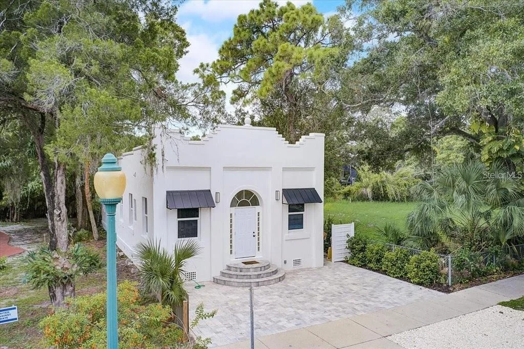 Photo of 1862 6TH STREET