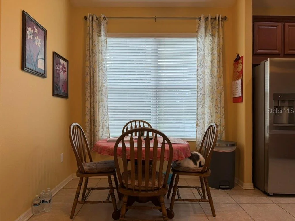 Photo of 8606 DEEP MAPLE DRIVE
