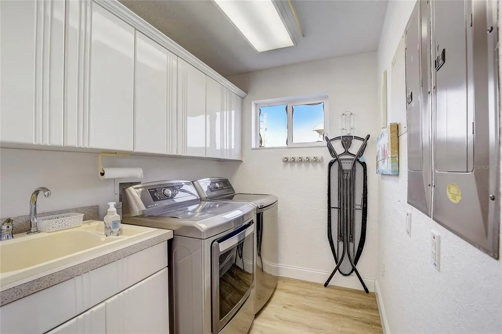 Photo of 6511 CLARK STREET