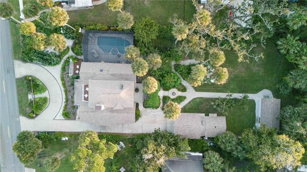 Photo of 4946 HALIFAX DRIVE