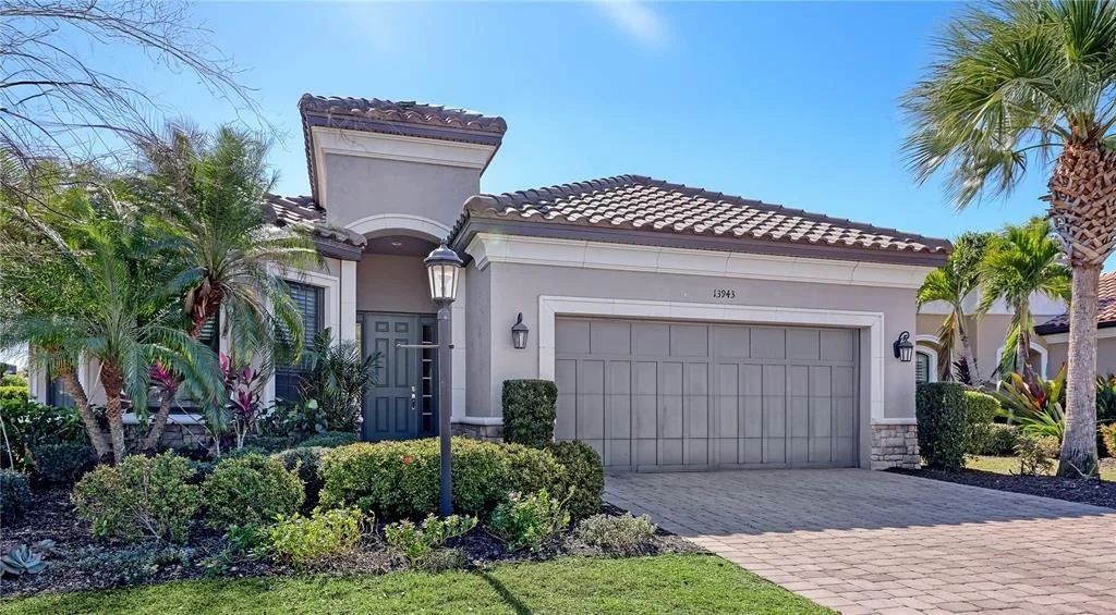 Photo of 13943 MESSINA LOOP