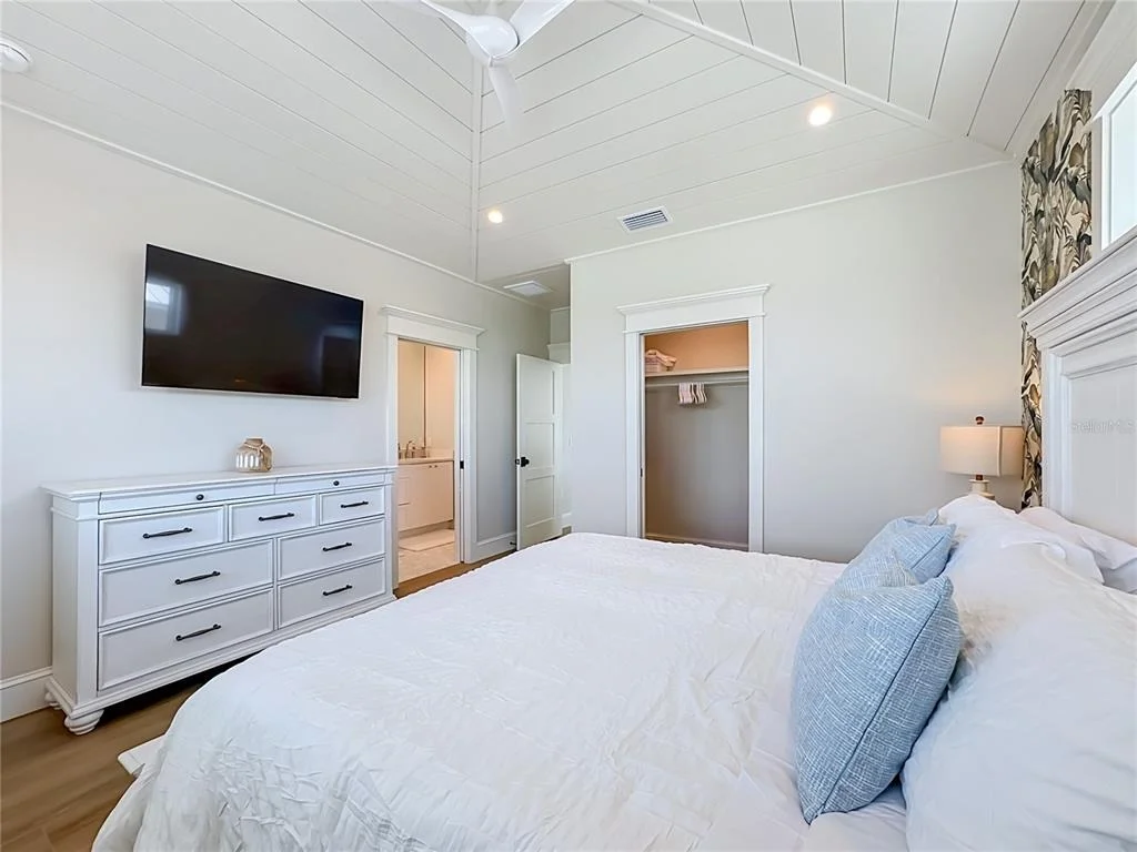 Photo of 2918 GULF DRIVE