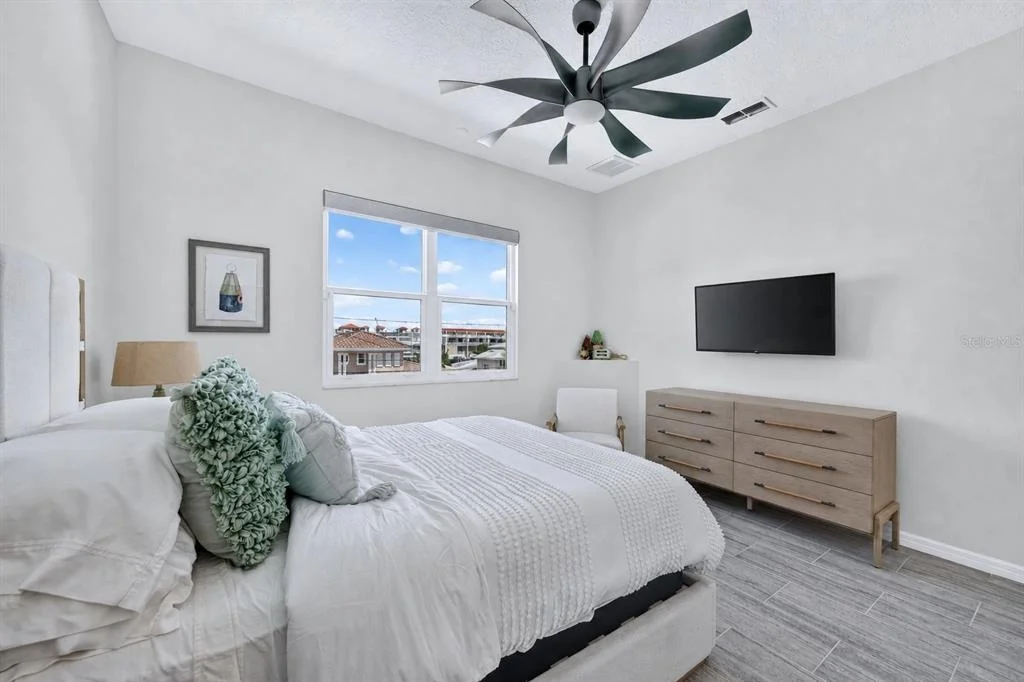 Photo of 141 BAYSIDE DRIVE